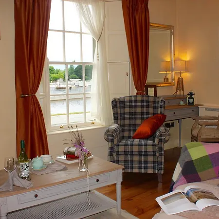 Corrib House Guest Accommodation Galway Exterior photo